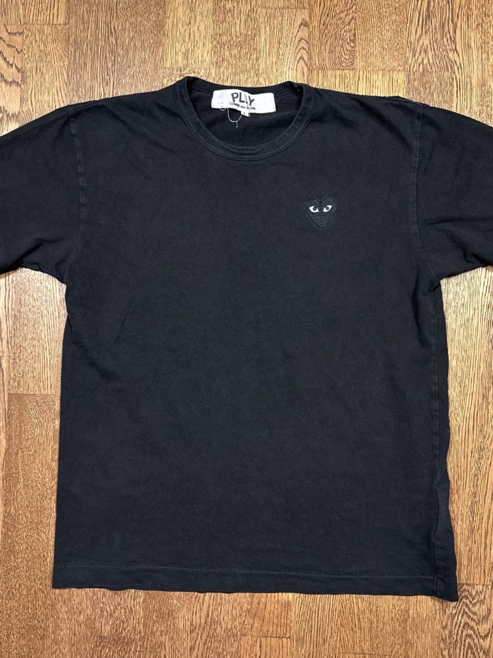 Comme Des Garcons CDG PLAY AZ-T064 Black Heart T Shirt Mens Large